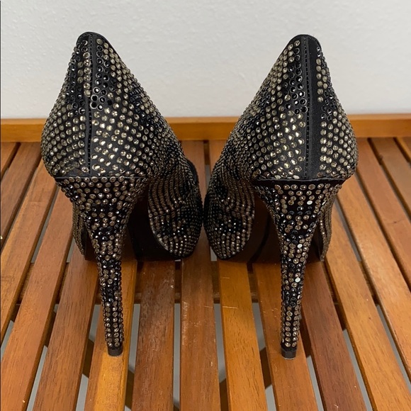 Report Signature Blk Studded Cheetah Pumps Size 8 - Picture 10 of 12